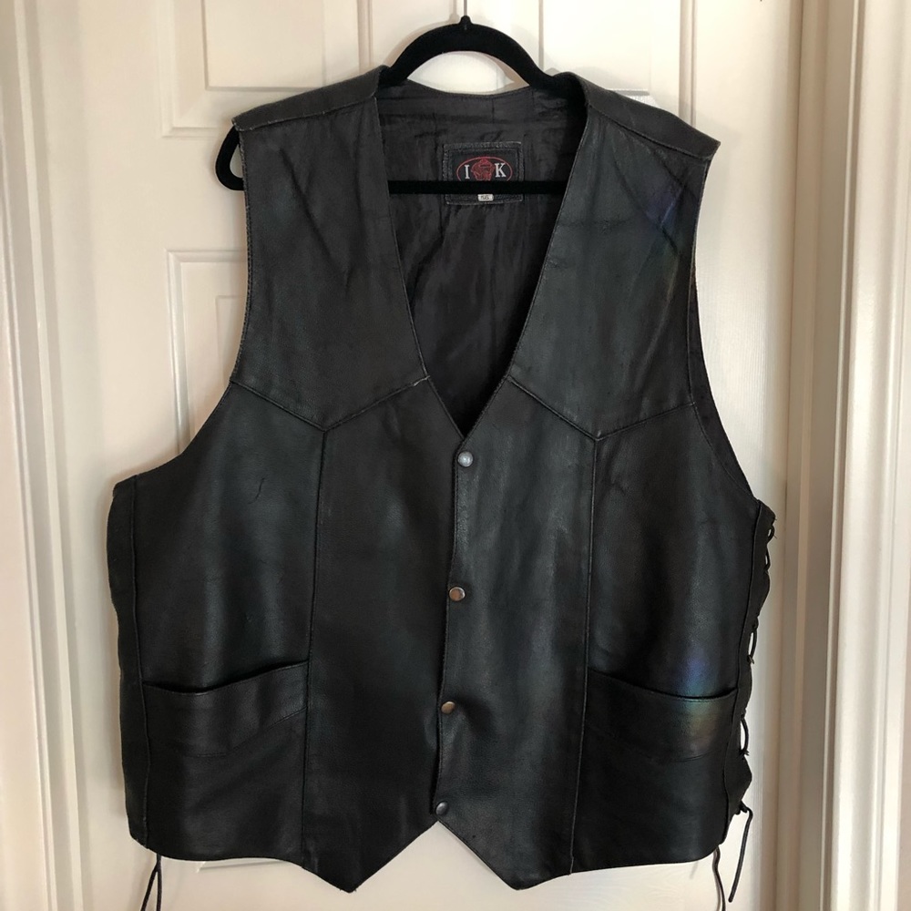 Men’s Leather Vest